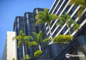 Renaissance Long Beach Hotel