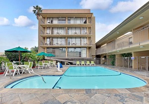 Torrance Inn and Suites