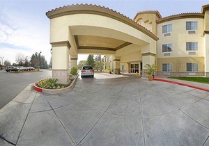 Comfort Suites Bakersfield