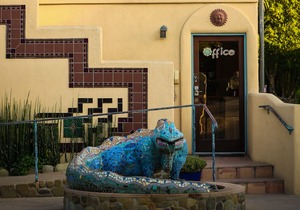 Blue Iguana Inn
