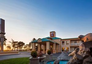 Best Western Plus Northwoods Inn