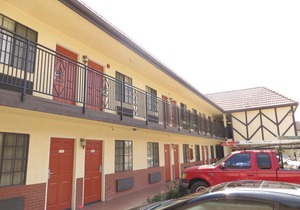 Executive Suites Inn