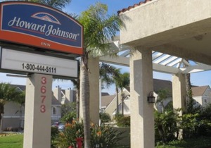 Howard Johnson by Wyndham Torrance