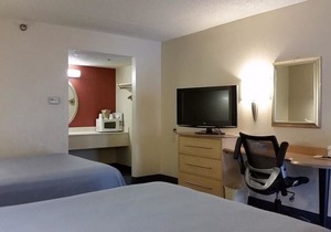 Days Inn by Wyndham Buena Park