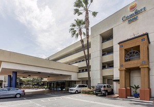 Quality Inn & Suites Los Angeles Airport - LAX