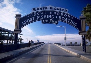 Cal Mar Hotel Suites
