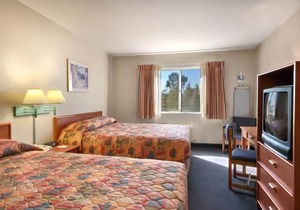 Days Inn by Wyndham San Marcos