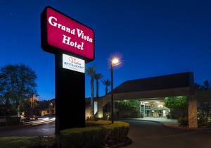 Grand Vista Hotel