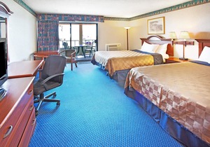 Travelodge by Wyndham Ocean Front