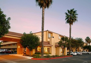 Holiday Inn Express Simi Valley, an Ihg Hotel