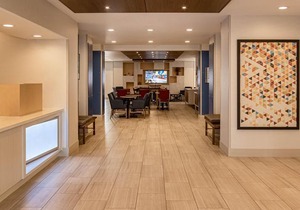 Holiday Inn Express Porterville