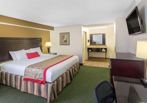Ramada by Wyndham Ontario