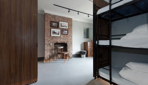 Private 9-Bed Dormitory with Shared Bathroom