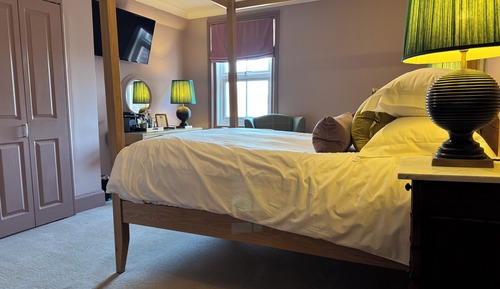 Deluxe King Four Poster