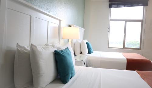 Suite, 2 Queen Beds & 1 Sofa Bed