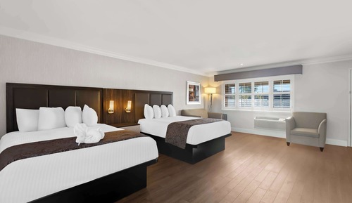 Standard Room, 2 Queen Beds, Non Smoking, Refrigerator & Microwave (Larger Room)