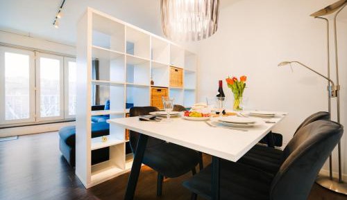 Two-Bedroom Deluxe Apartment with Balcony