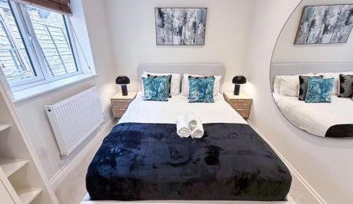 One-Bedroom Apartment with Garden