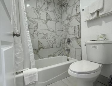King Room with Spa Bath
