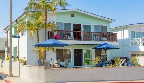 Four bedroom holiday home 
