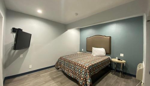 Queen Room