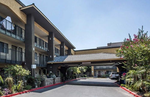 Ontario Hotel | Quality Inn Ontario Airport Convention Center