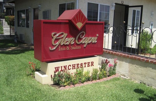 Grandview Hotel | Glen Capri Inn & Suites Winchester