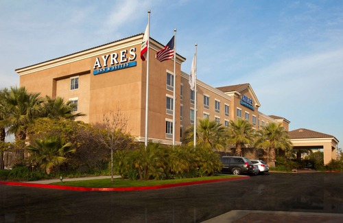 Ontario Hotel | Ayres Hotel Ontario at The Mills Mall