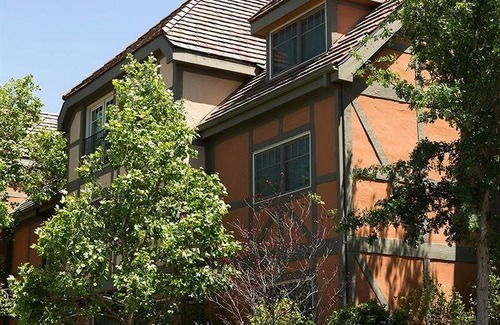 Solvang Hotel | Hotel Corque