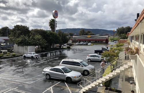 Gilroy Hotel | Gilroy Inn