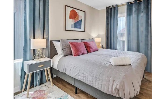 San Gabriel House | Never China town. Spacious townhouses, Swimming pool