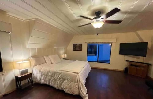Cedar Glen Cabin | Lake/Snow Views, Fireplace, Hot Tub, Game Room/Arcade, +Pets