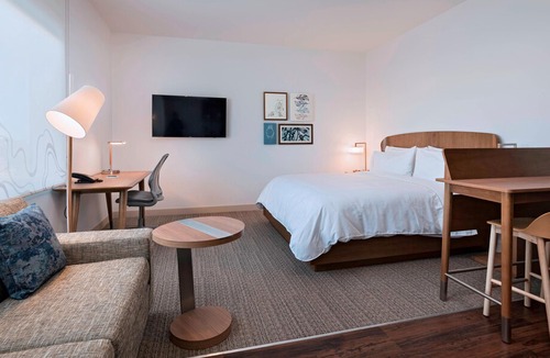 Palmdale Hotel | Element Palmdale