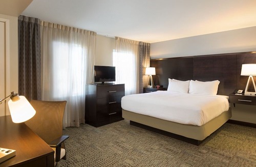 Corona Hotel | Staybridge Suites Corona South, an Ihg Hotel