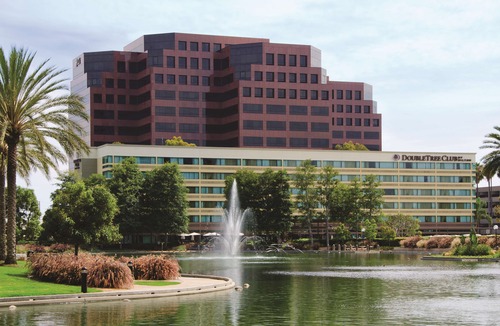 Santa Ana Hotel | DoubleTree by Hilton Orange County Airport