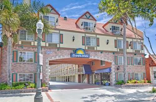 Lawndale Hotel | Days Inn by Wyndham Los Angeles LAX/ Redondo&ManhattanBeach