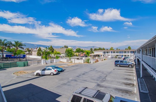 San Bernardino Hotel | Motel 6 San Bernardino, CA - Downtown