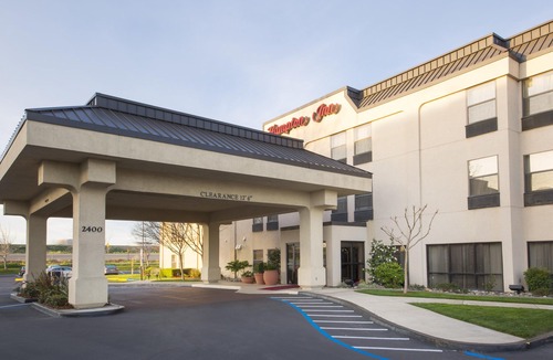 Tracy Hotel | Hampton Inn Tracy