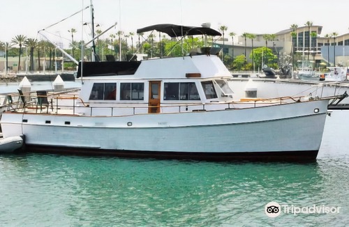 Waterfront Hotel | Dockside Boat & Bed Long Beach