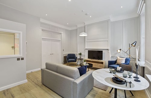 Chinatown Apartment | Gerrard Place by Aeria Apartments
