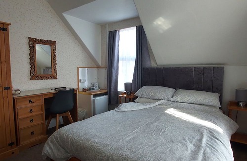 Newquay City Centre Bed & Breakfast | Invernook Hotel