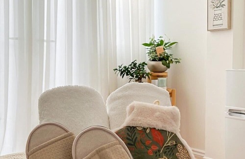 Cricklewood House | Zozy Gladstone