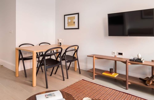 Chinatown Apartment | Top Leicester Sq 1BR - Netflix Nespresso