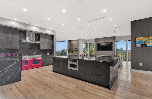 Granada Hills North House | Luxury 5,000 sqft Home W/View &Infinity Pool & Spa!