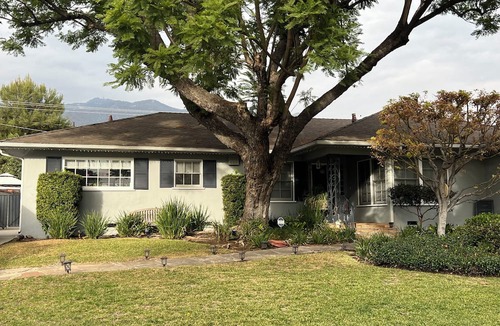 Pasadena House | Charming 3-bedroom house in delightful Pasadena with Pool, Patio, WiFi, AC…