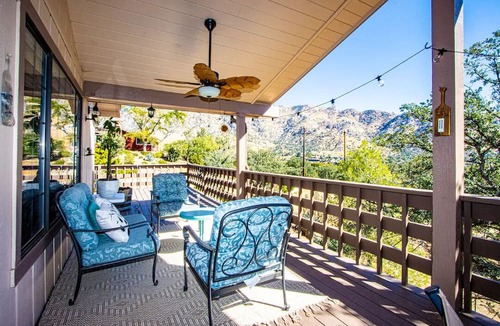 Kernville Cabin | Golden Deer Cabin: 3-Story Cozy Lodge, Game Room, Fire Pit, Mountain View, River