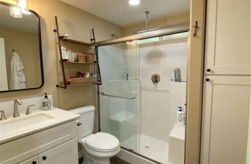 Havasu Lake House | Lake View Newly Remodeled Luxury with backyard.
