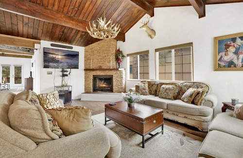Whispering Forest Cabin | 2416-antelope Views 3 Bedroom Cabin by RedAwning
