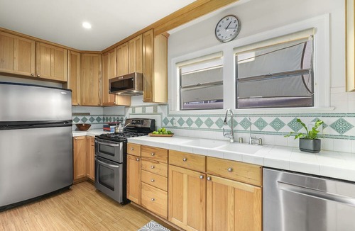 Belmont Shore House | Belmont Shore Retreat - Block from Beach