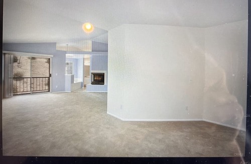 Estates at Canyon Crest House | 3 min to UCR/1 Mile, Close House or Nice Rooms for Rent.